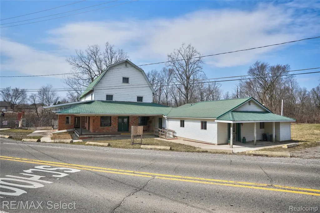8572 Silver Lake Road Argentine Township MI 48451