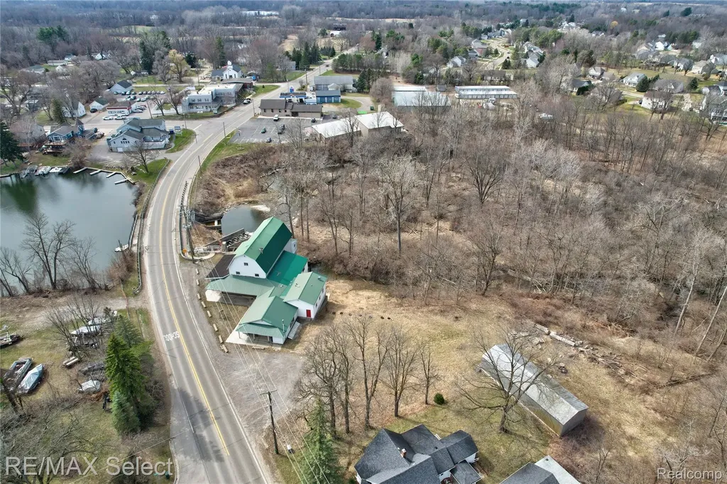 8572 Silver Lake Road Argentine Township MI 48451
