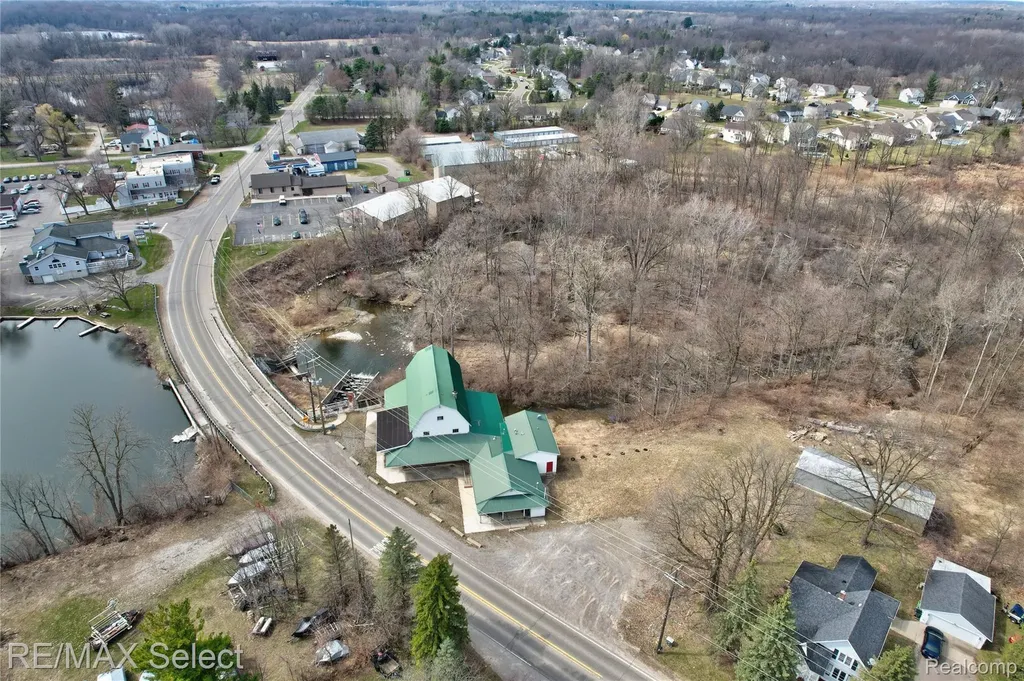 8572 Silver Lake Road Argentine Township MI 48451