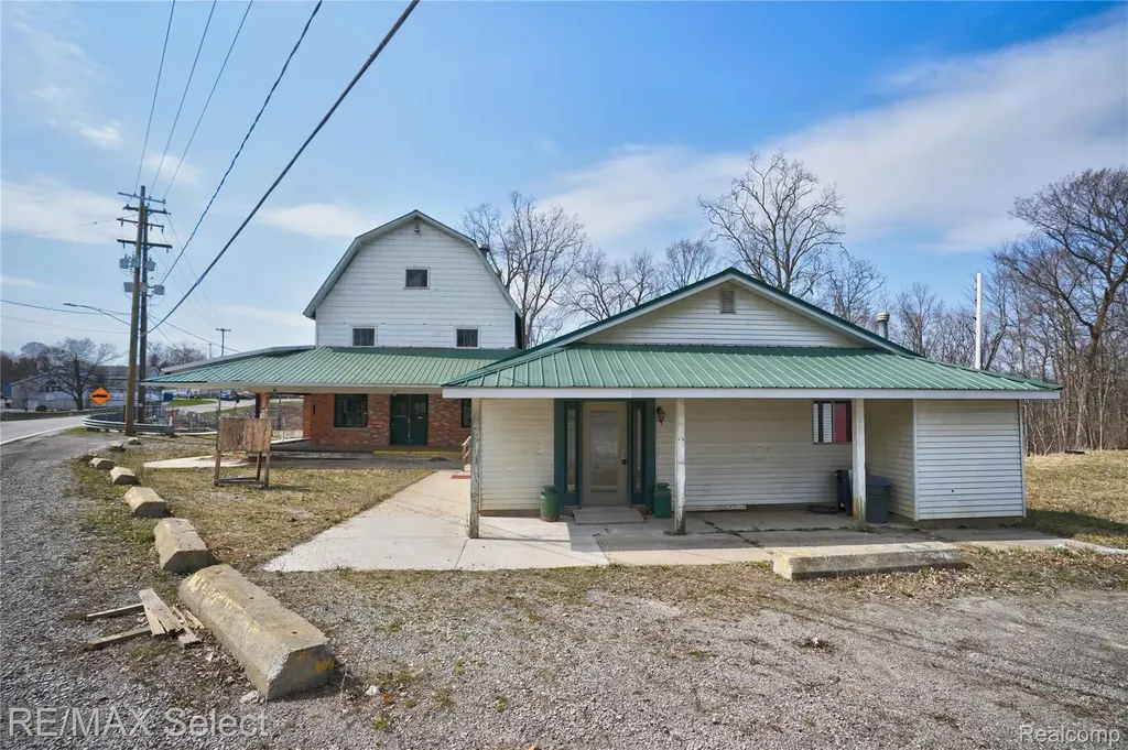 8572 Silver Lake Road Argentine Township MI 48451