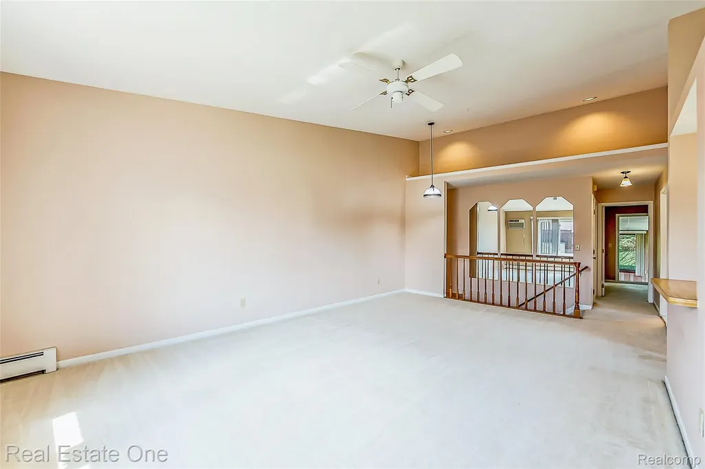 25832 Lexington South Lyon City MI 48178
