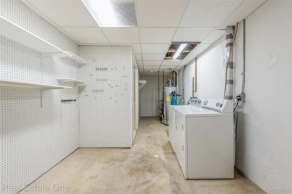 25832 Lexington South Lyon City MI 48178
