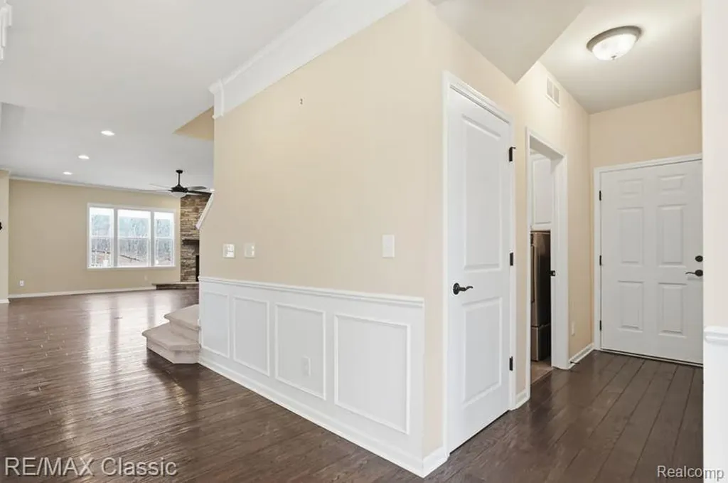22822 Shepherds Hollow Drive Lyon Charter Township MI 48178