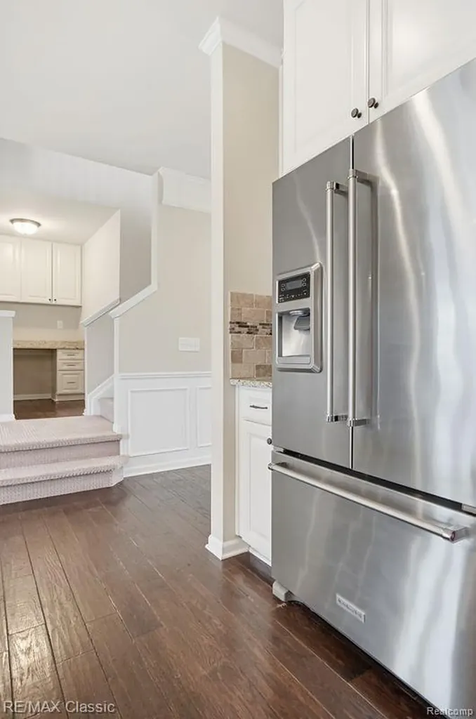 22822 Shepherds Hollow Drive Lyon Charter Township MI 48178