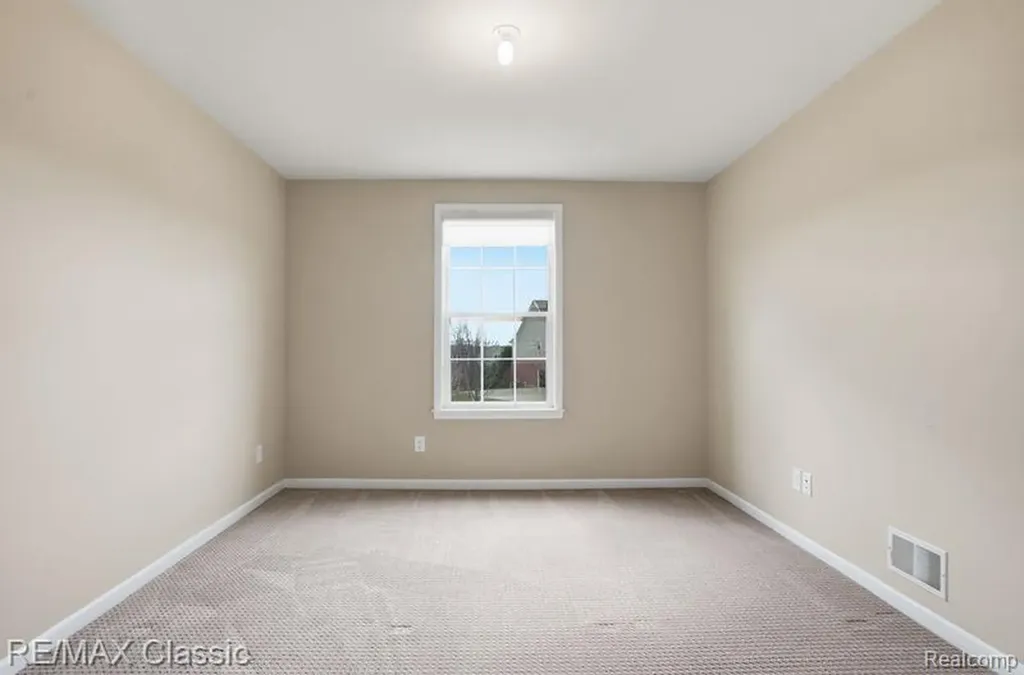 22822 Shepherds Hollow Drive Lyon Charter Township MI 48178