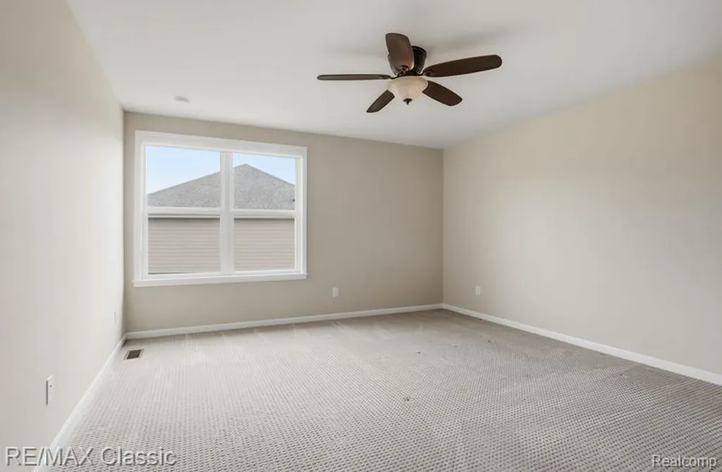 22822 Shepherds Hollow Drive Lyon Charter Township MI 48178