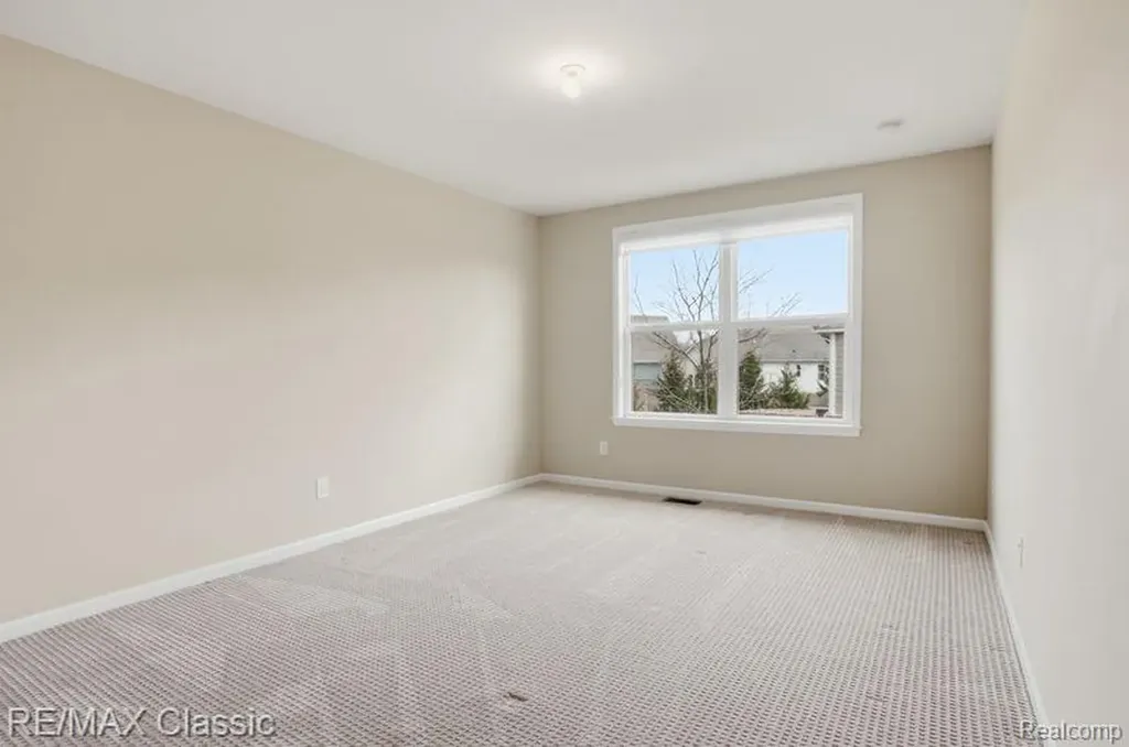 22822 Shepherds Hollow Drive Lyon Charter Township MI 48178