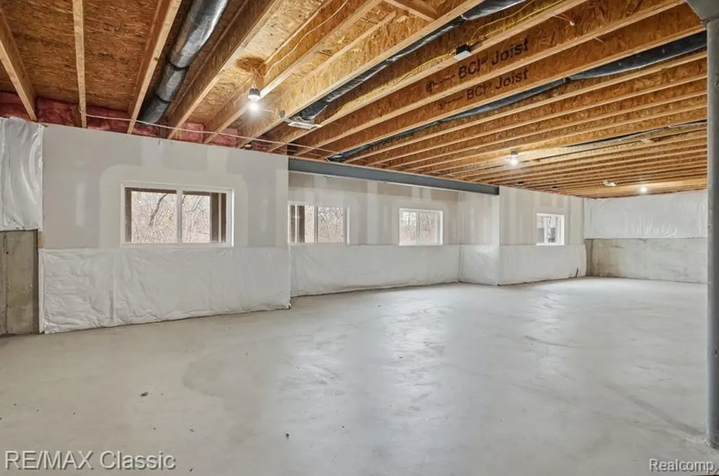 22822 Shepherds Hollow Drive Lyon Charter Township MI 48178