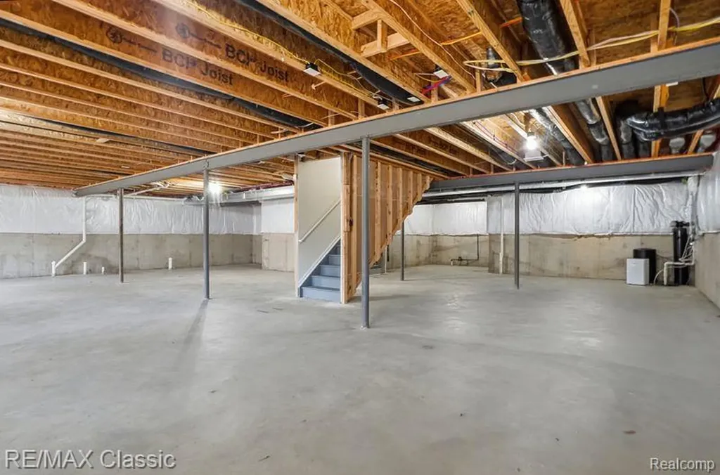 22822 Shepherds Hollow Drive Lyon Charter Township MI 48178