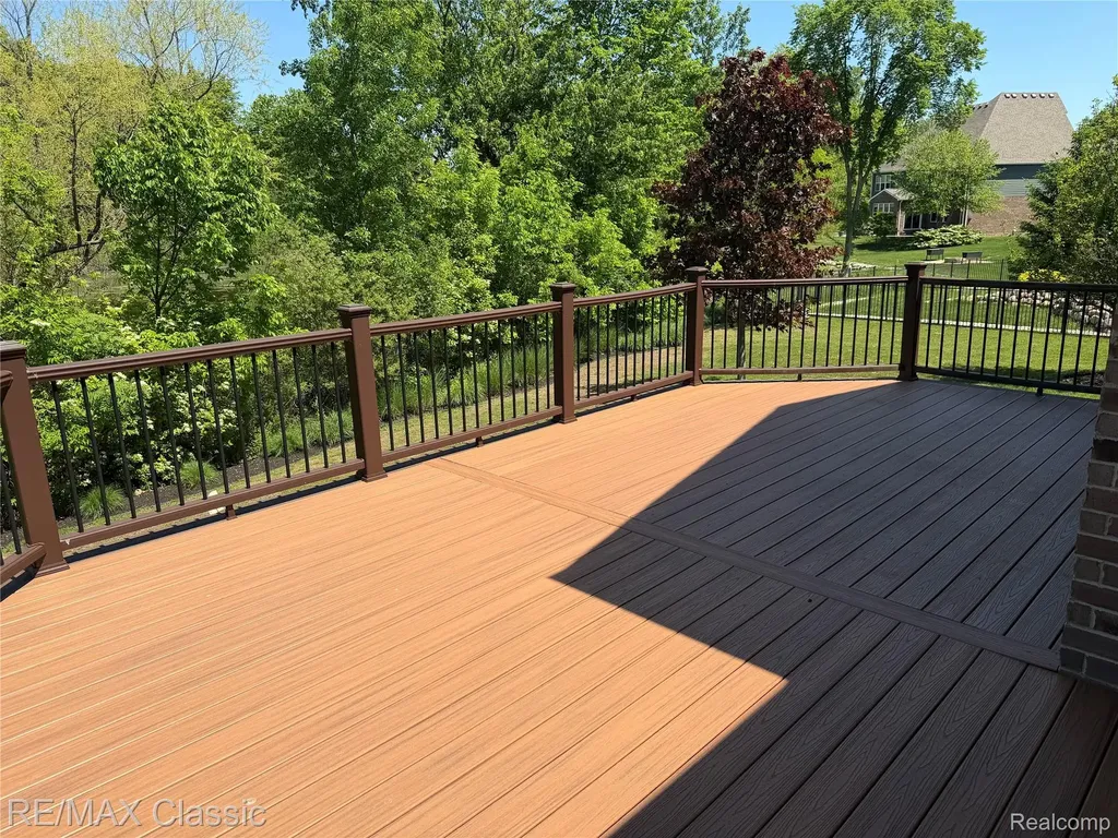 22822 Shepherds Hollow Drive Lyon Charter Township MI 48178