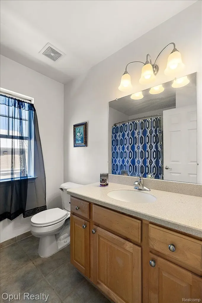 28263 Oakmonte Circle Lyon Charter Township MI 48165