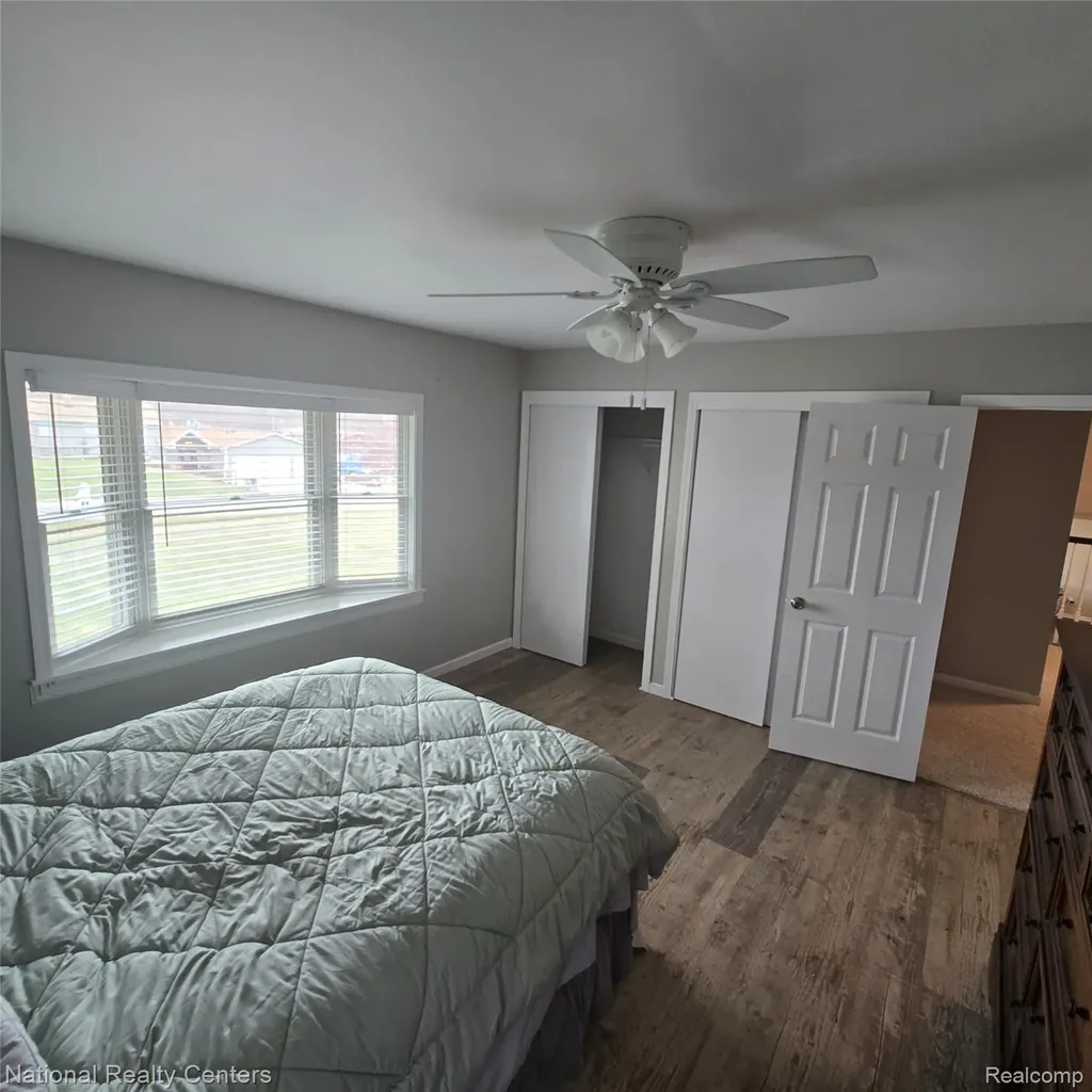 13477 S Horrell Road Fenton City MI 48430