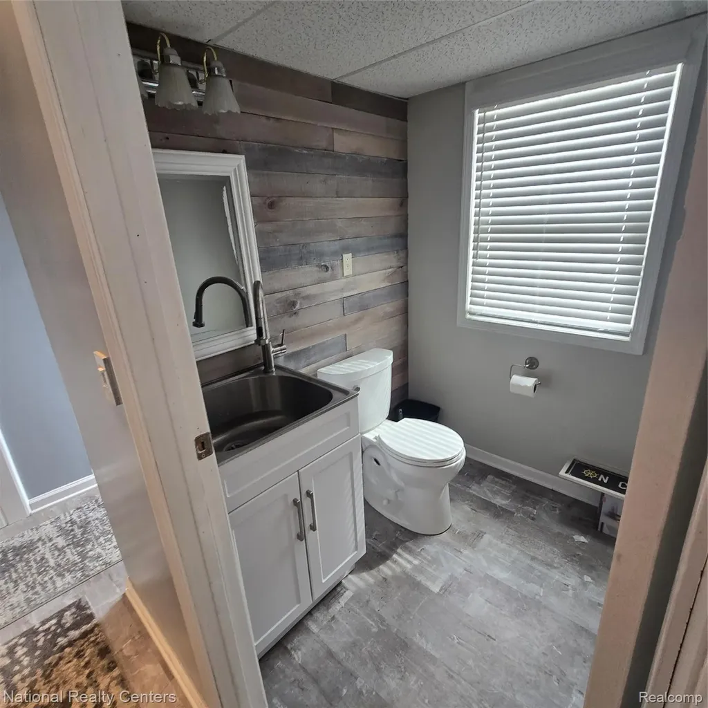 13477 S Horrell Road Fenton City MI 48430