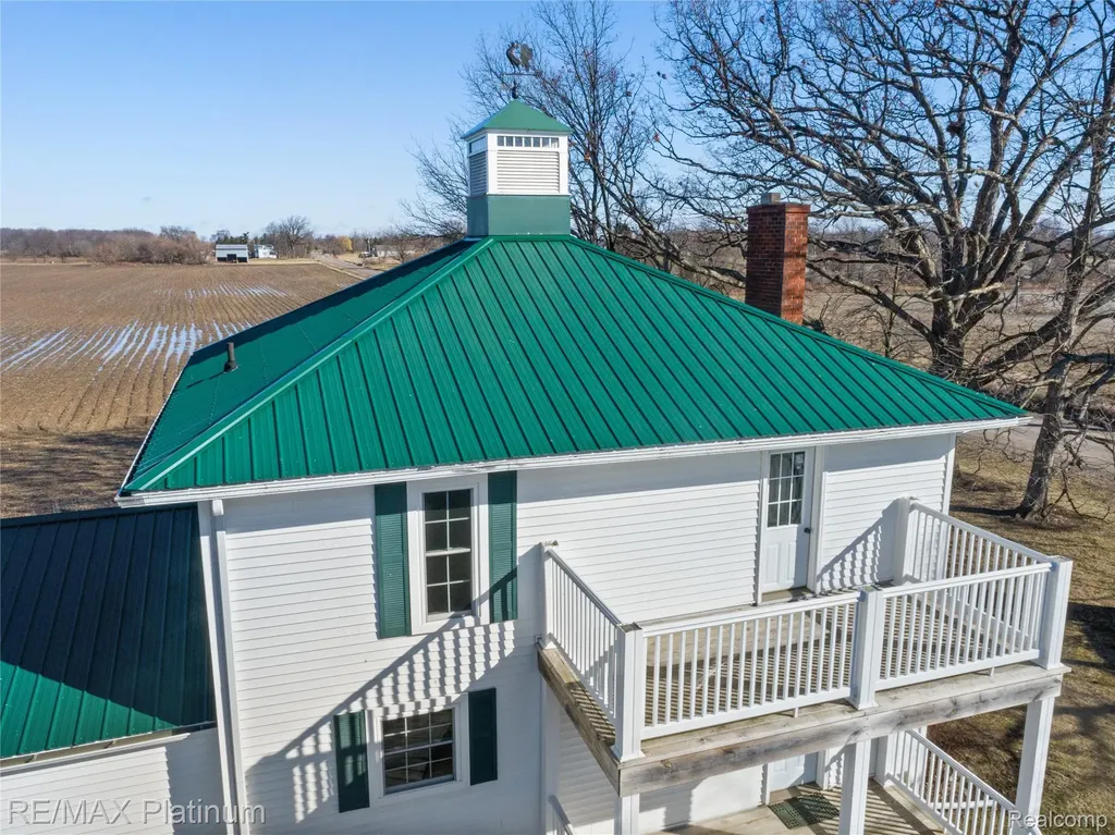 1136 S Nichols Road Clayton Charter Township MI 48473