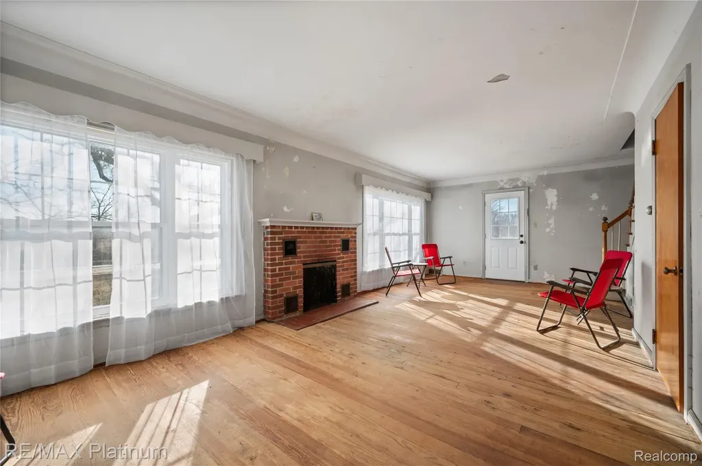 1136 S Nichols Road Clayton Charter Township MI 48473