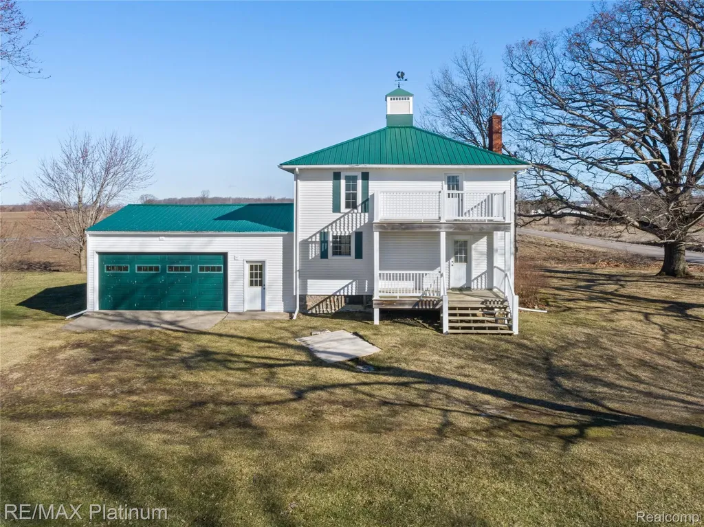 1136 S Nichols Road Clayton Charter Township MI 48473