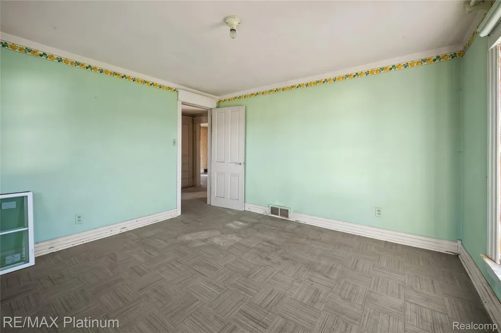 1136 S Nichols Road Clayton Charter Township MI 48473