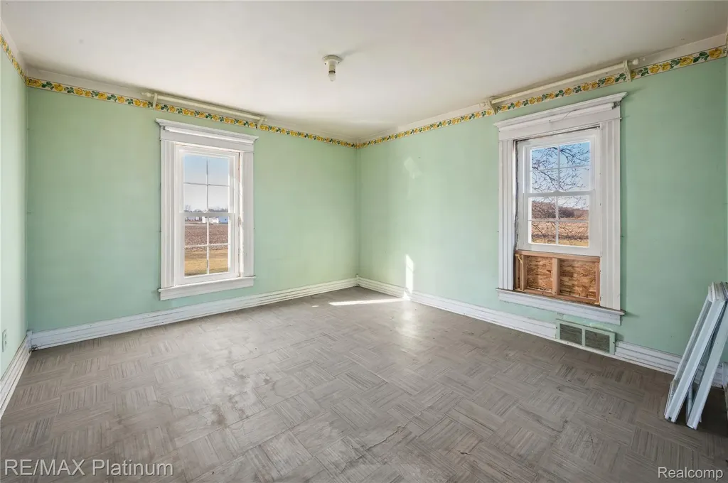1136 S Nichols Road Clayton Charter Township MI 48473