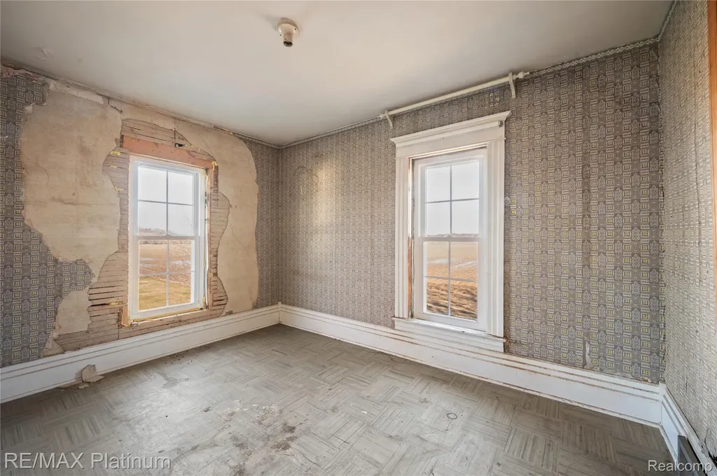 1136 S Nichols Road Clayton Charter Township MI 48473