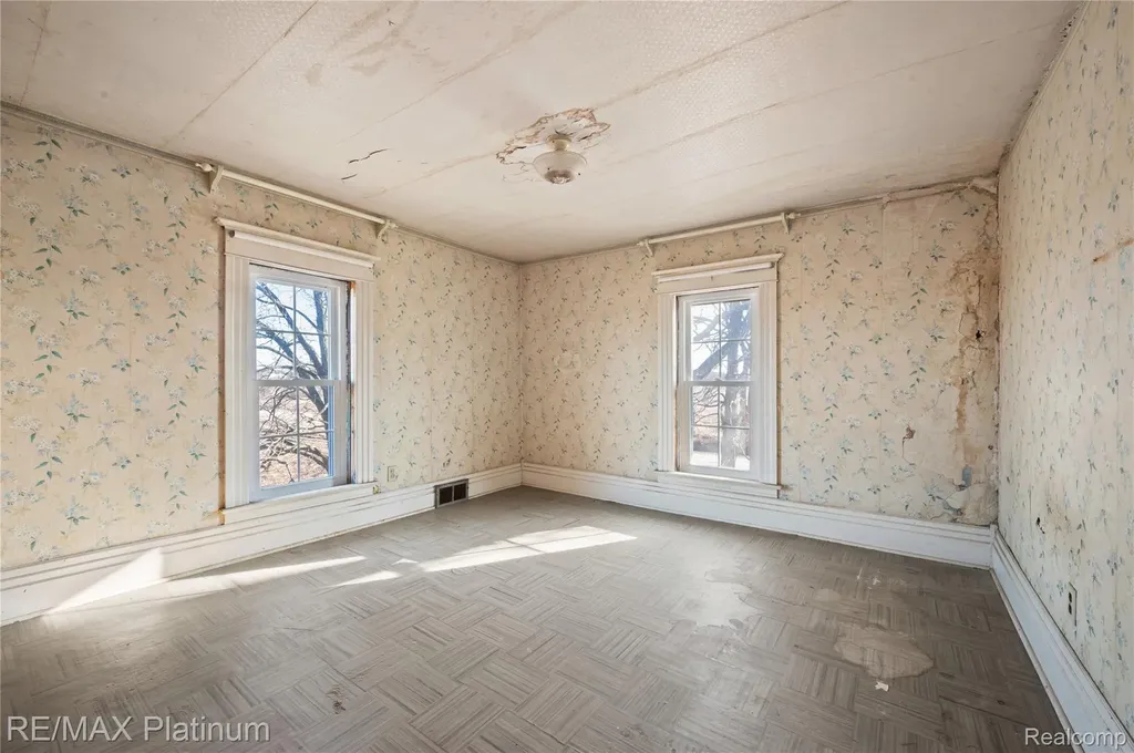 1136 S Nichols Road Clayton Charter Township MI 48473