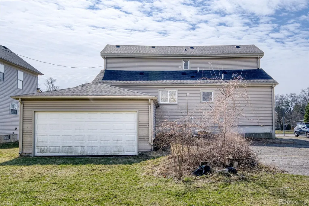 29950 6 Mile Road Livonia City MI 48152