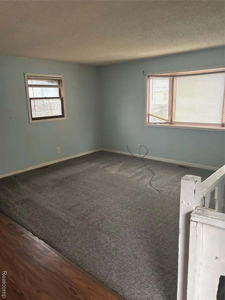 3413 Churchill Avenue Flint City MI 48506