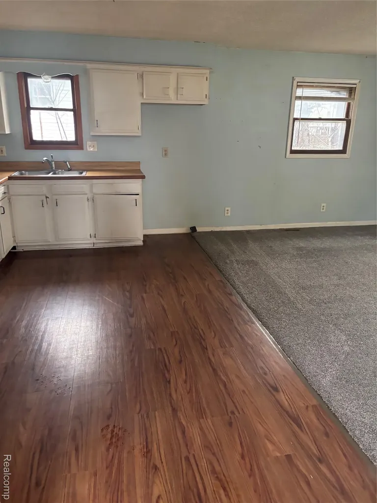 3413 Churchill Avenue Flint City MI 48506