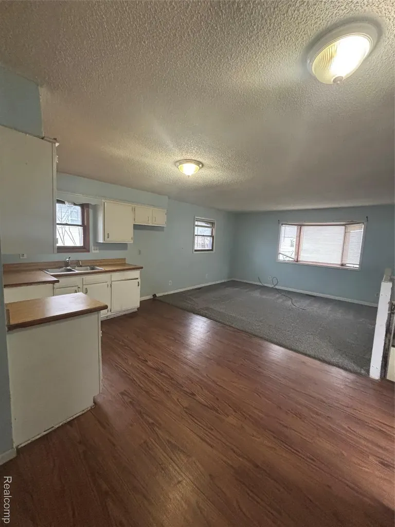 3413 Churchill Avenue Flint City MI 48506