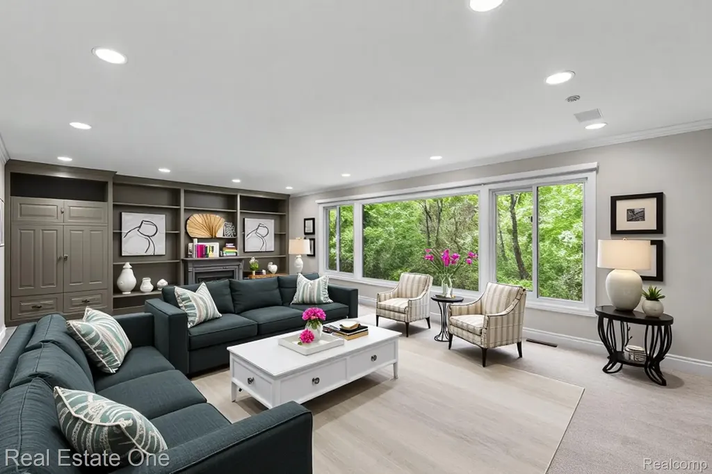 4757 Hardwoods Drive West Bloomfield Charter Township MI 48323