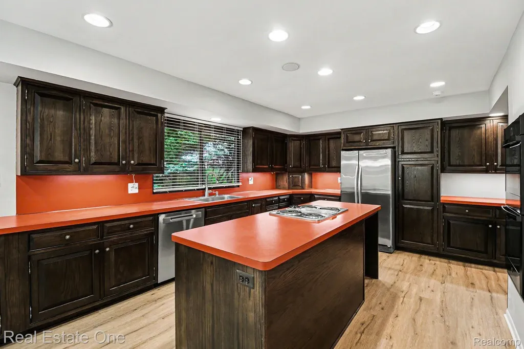 4757 Hardwoods Drive West Bloomfield Charter Township MI 48323