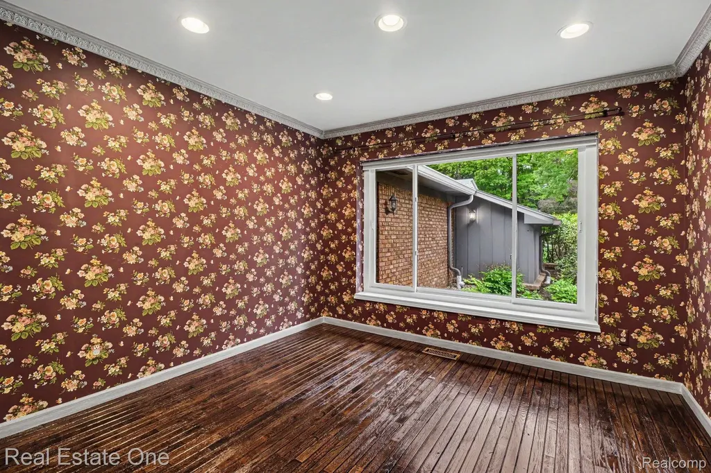 4757 Hardwoods Drive West Bloomfield Charter Township MI 48323
