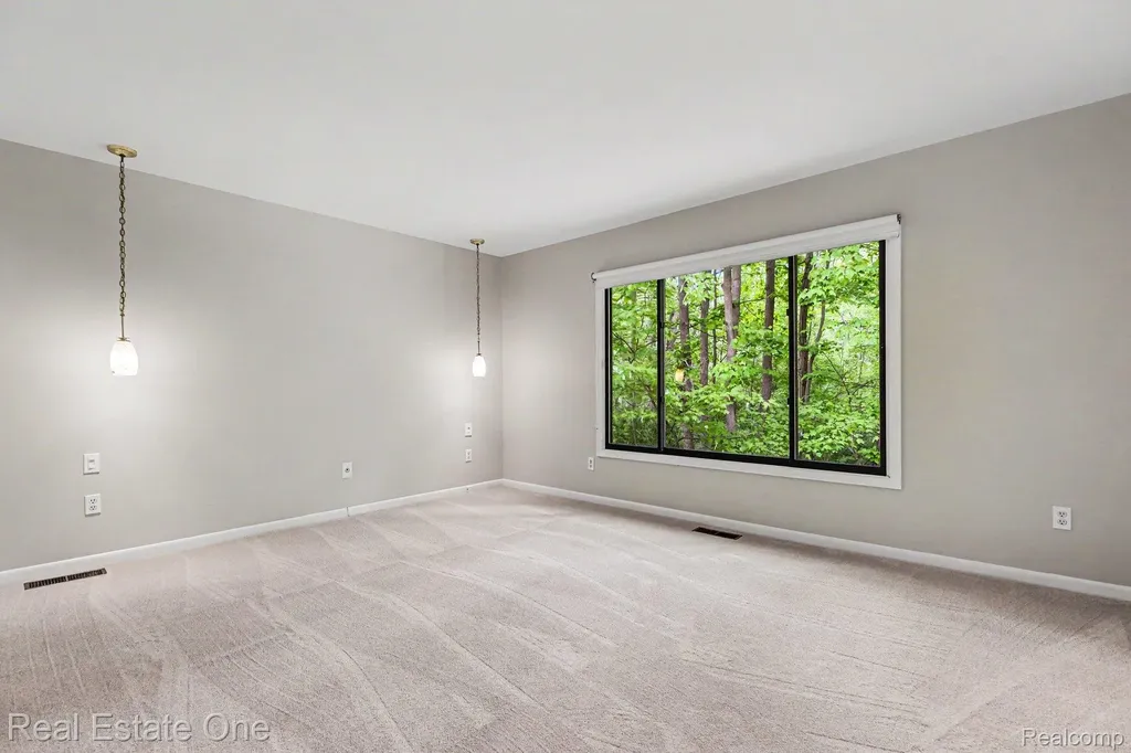 4757 Hardwoods Drive West Bloomfield Charter Township MI 48323