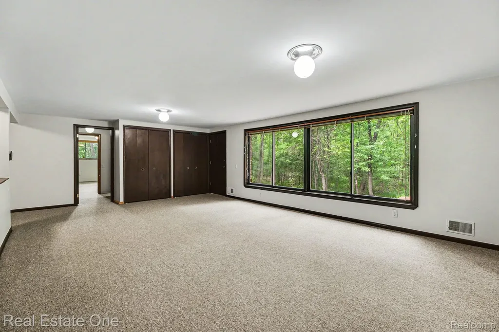 4757 Hardwoods Drive West Bloomfield Charter Township MI 48323