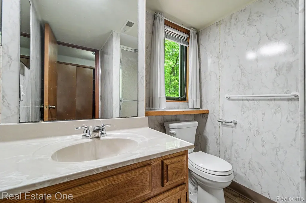 4757 Hardwoods Drive West Bloomfield Charter Township MI 48323