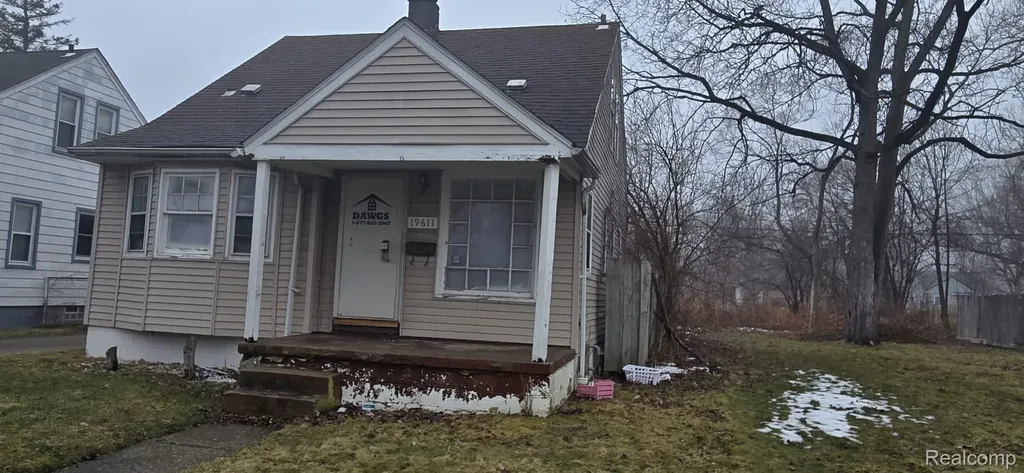 19611 Albion Street Detroit City MI 48234