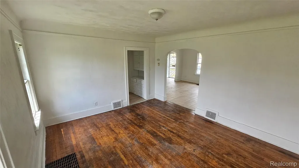 345 W Nevada Street Highland Park City MI 48203