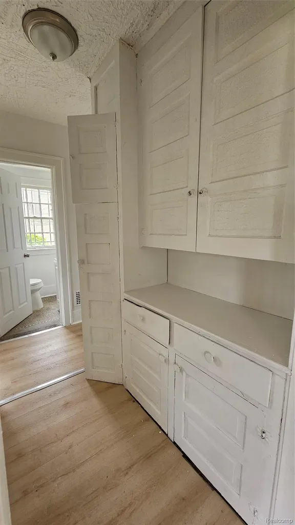 345 W Nevada Street Highland Park City MI 48203