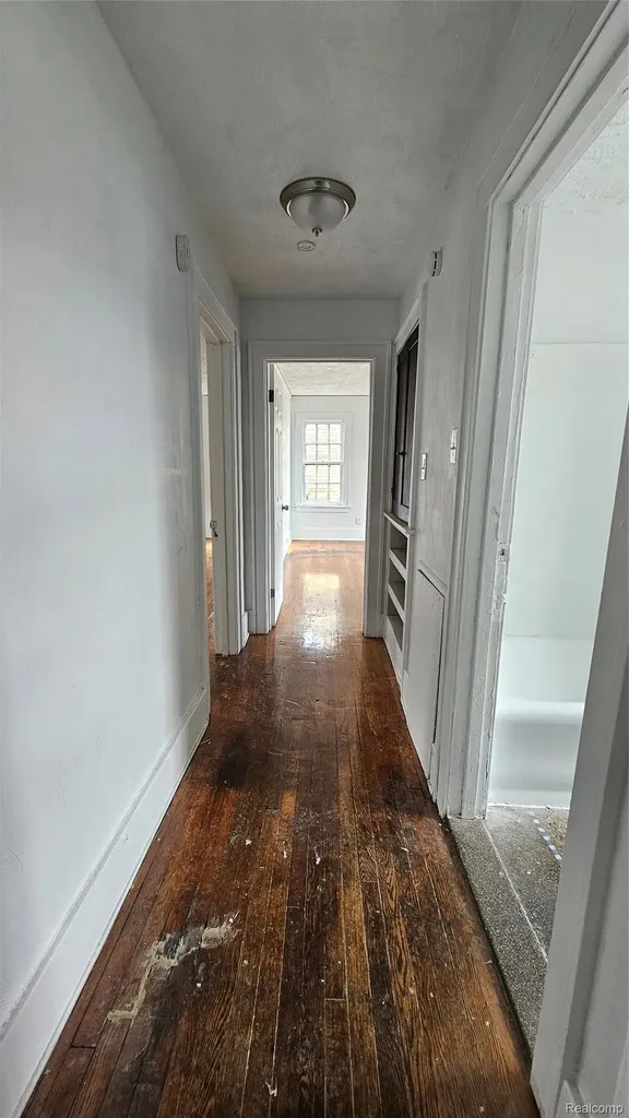 345 W Nevada Street Highland Park City MI 48203
