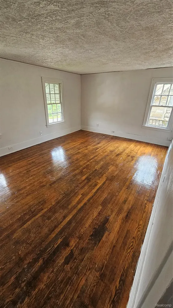 345 W Nevada Street Highland Park City MI 48203
