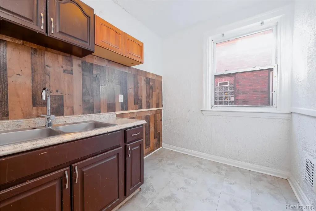3235 Monterey Street Detroit City MI 48206