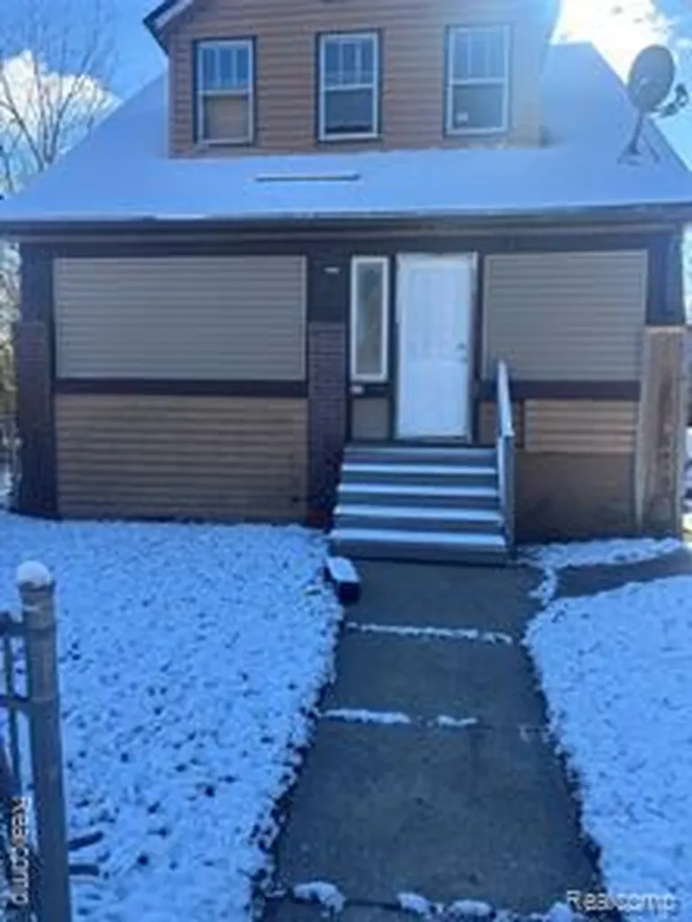 65 Portage Street Highland Park City MI 48203