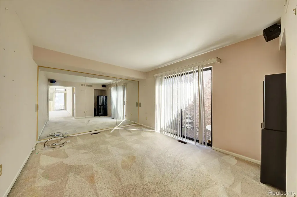 23309 Reynard Drive Southfield City MI 48034