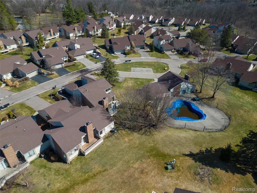 23309 Reynard Drive Southfield City MI 48034