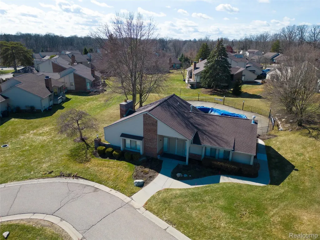 23309 Reynard Drive Southfield City MI 48034