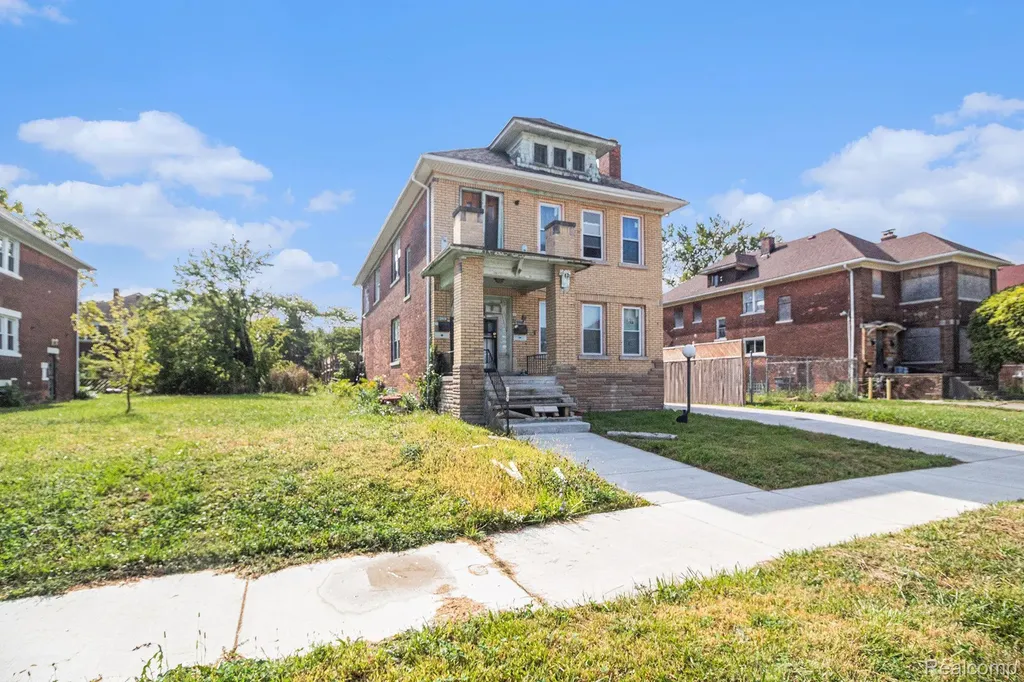 2269 Hazelwood Street Detroit City MI 48206