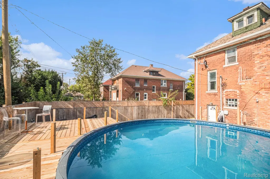 2269 Hazelwood Street Detroit City MI 48206