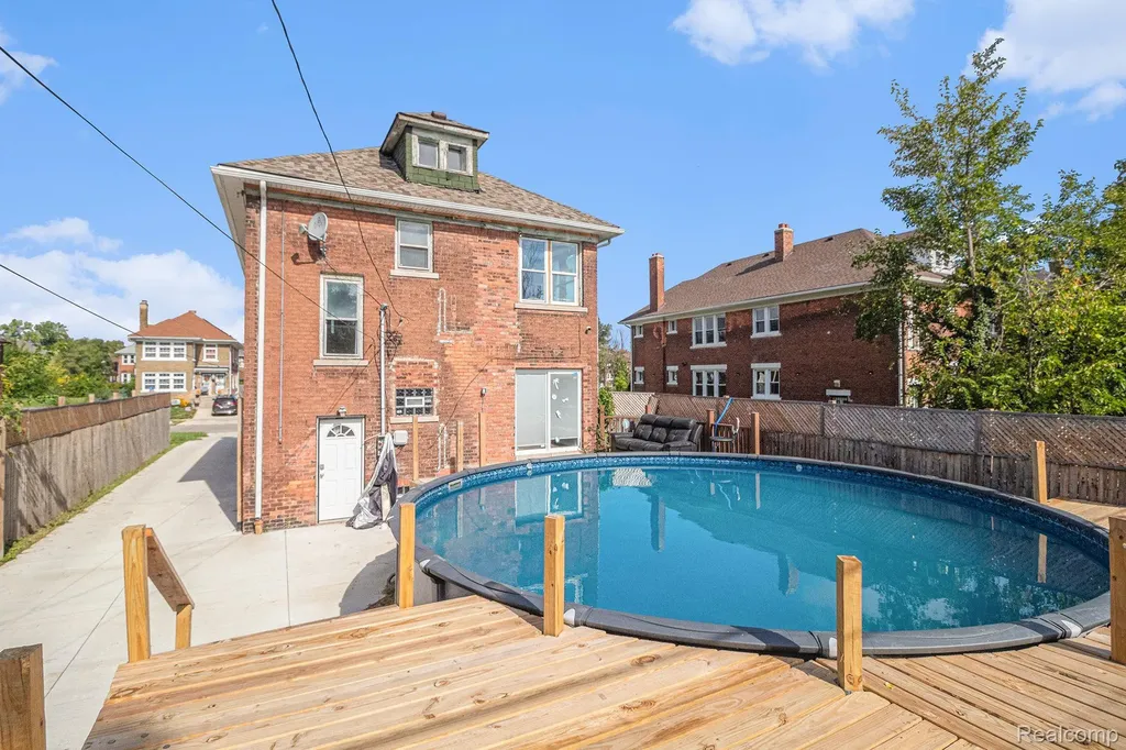 2269 Hazelwood Street Detroit City MI 48206