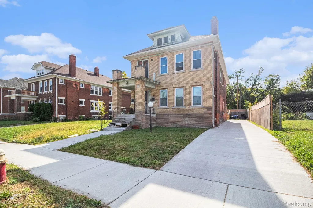 2269 Hazelwood Street Detroit City MI 48206