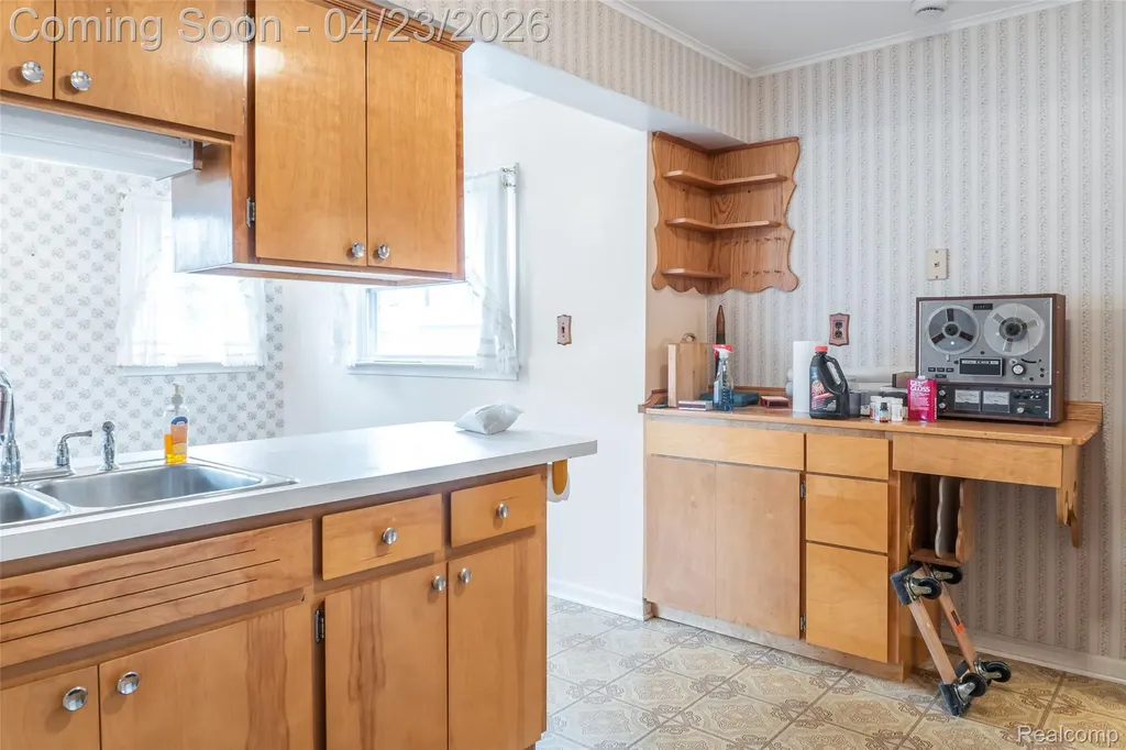 3539 Huron Street Dearborn City MI 48124