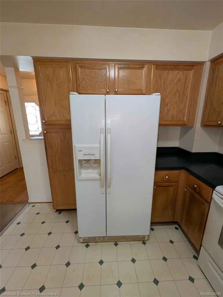7896 Rivergate Drive Westland City MI 48185